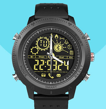 Tact Watch, a Smart Tactical Watch With a 33 months Cell Battery
